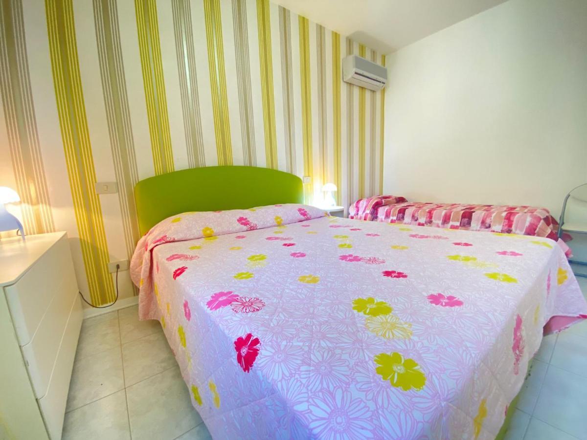 Venere Apartament Tirrenia Eksteriør bilde