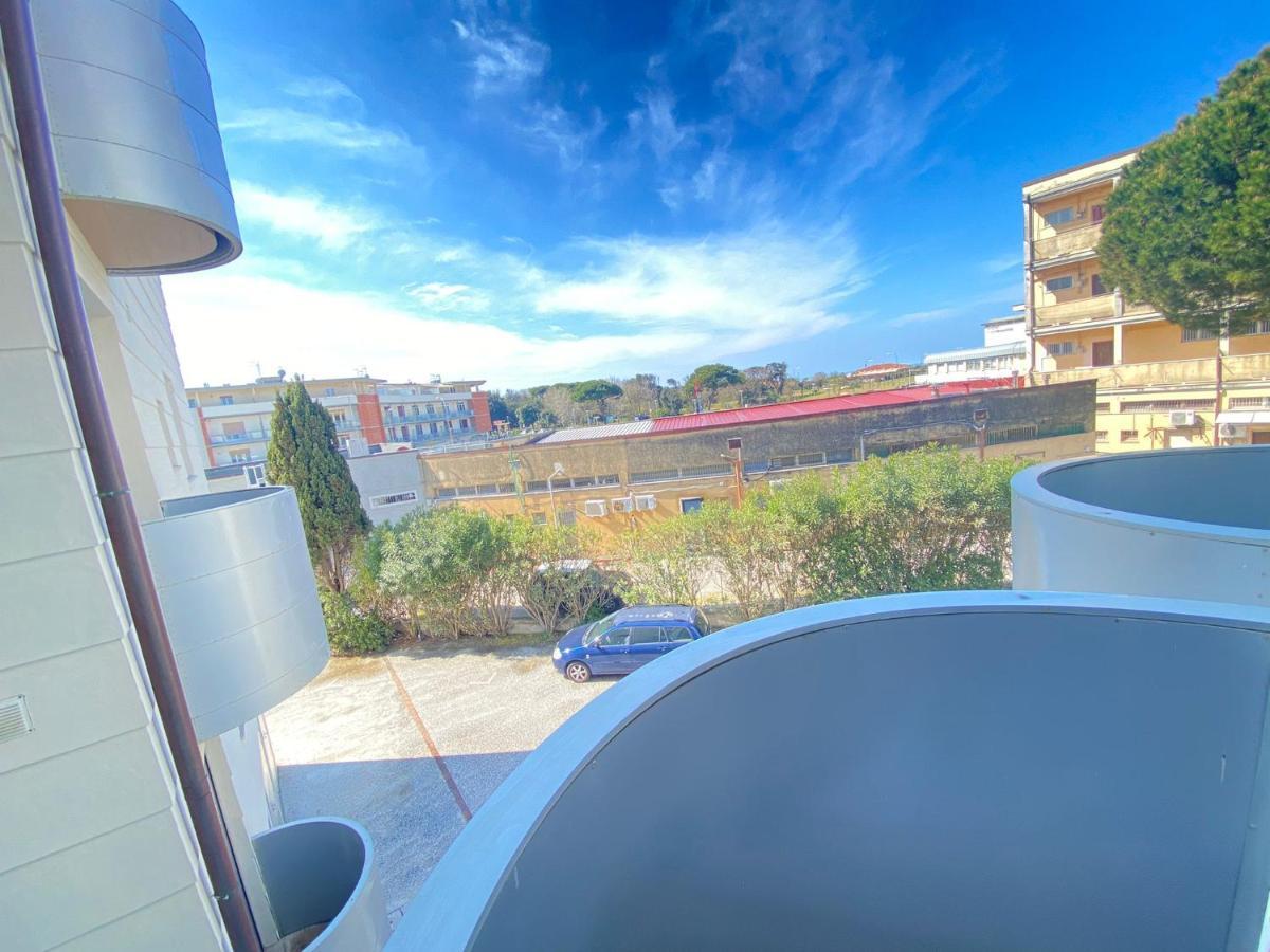 Venere Apartament Tirrenia Eksteriør bilde