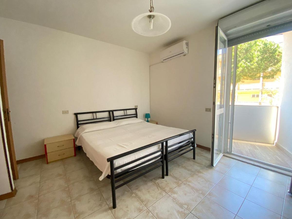 Venere Apartament Tirrenia Eksteriør bilde